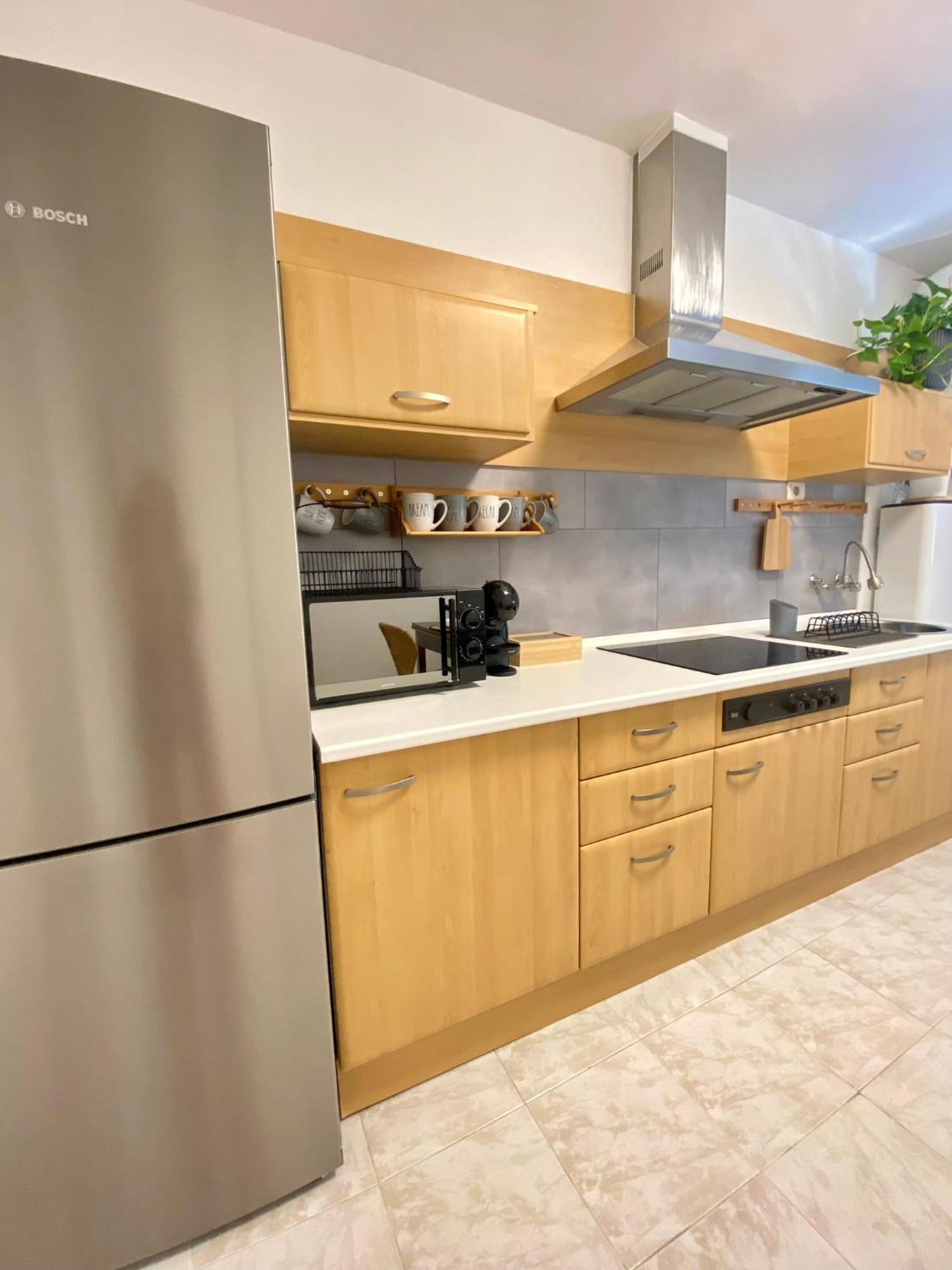 Aloha T Apartment ปอร์ริญโญ ภายนอก รูปภาพ